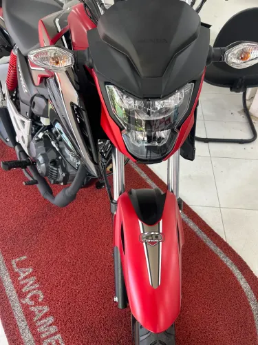 Titan 160 50 anos edição especial