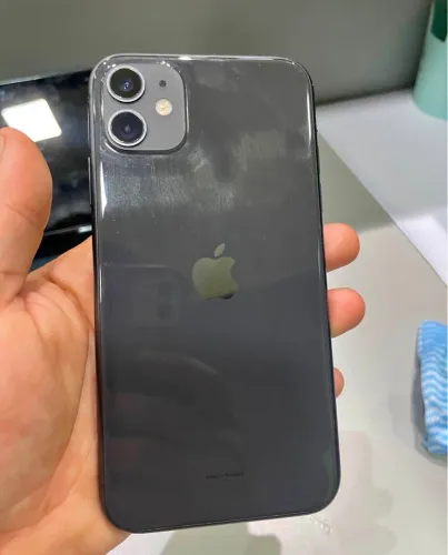iPhone 11