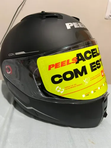 Capacete peels
