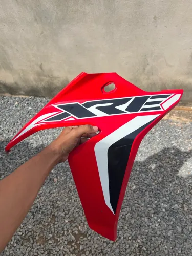 Asinha lado direito xre 300