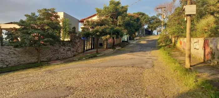 Vendo 2 lotes juntos ou separados, com 392 m² e 378 m² com 770 m².