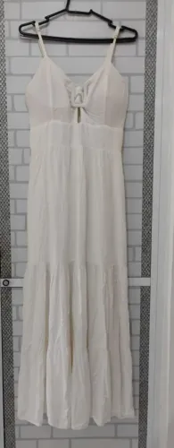 Vestido longo branco com bojo Tam U 