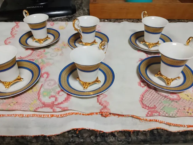 vende se conjunto de xícaras 
