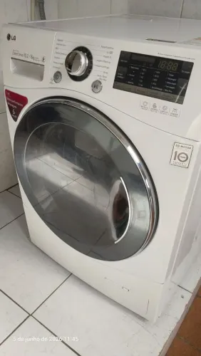 Lava e Seca LG 10kg 6 motion 220V