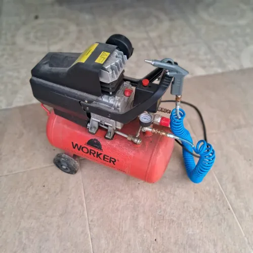 Compressor de Ar Worker 24 Litros Semi Novo + Kit Pistolas Completo