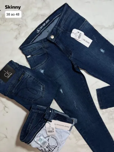 Calças Jeans Calvin Klein e Hugo Boss na Promoção 