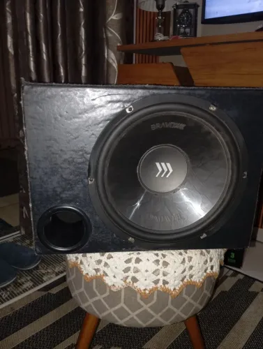 Sub bravox de 12 . 300 Wrms $200Reais 
