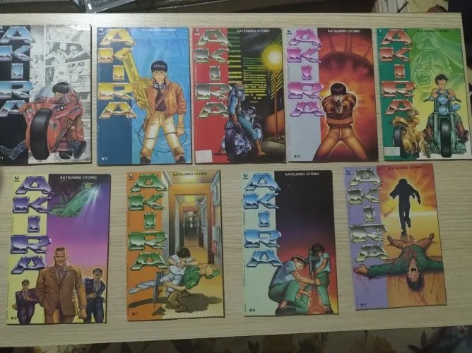 Coleção Akira - Editora Globo - Volumes 1 ao 9