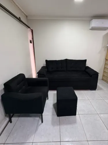 Sofá + poltrona + puff