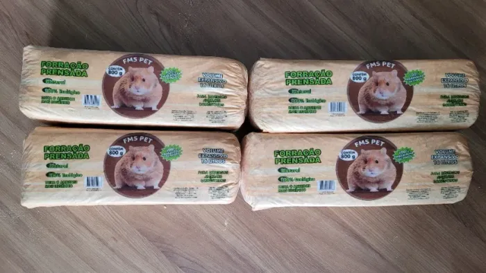 Kit com 4 Serragens prensadas 800g para forração roedores e pássaros