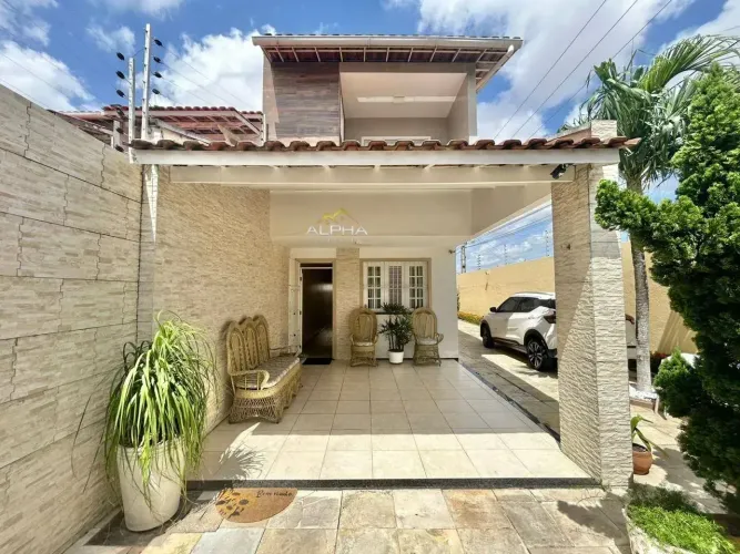 Casa de Esquina a venda Em maraponga