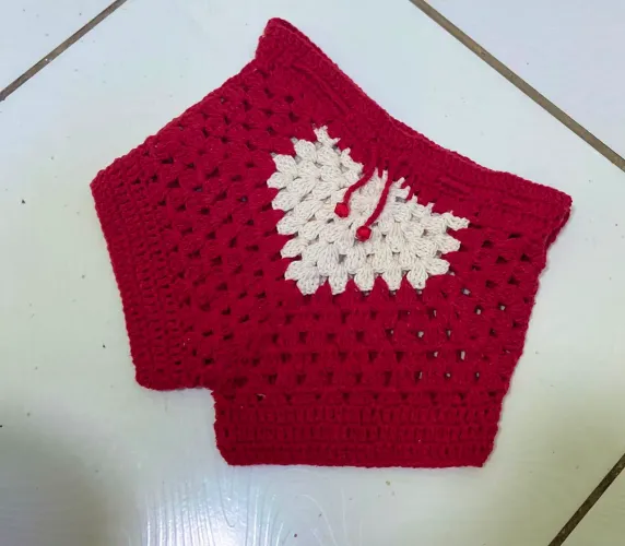 Short infantil em crochê