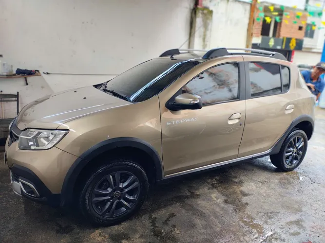 Renault Stepway Intense Flex 1.6 16V Aut. 2020