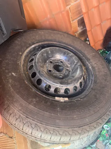 Pneu 245/70 16