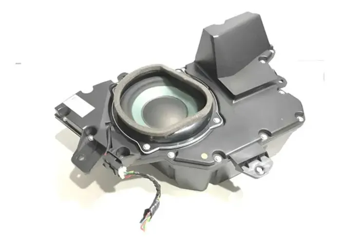 Caixa Acústica Subwoofer Kia Sorento Ex2 2015 Preta 110v