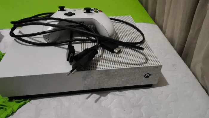 Xbox one S 1TB