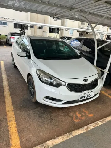 Kia Motors Cerato 1.6 16V Flex Aut. 2014