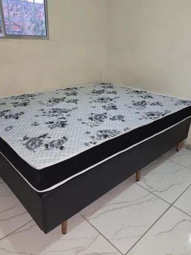 Cama Box Casal Completa + Colchão Espuma D33 (Praticamente Nova!)