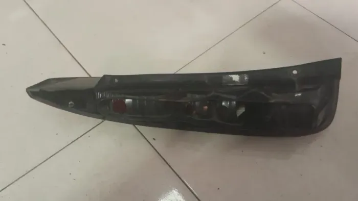 LANTERNA TRASEIRA DO FORD FIESTA 2003 A 2007 HATCH