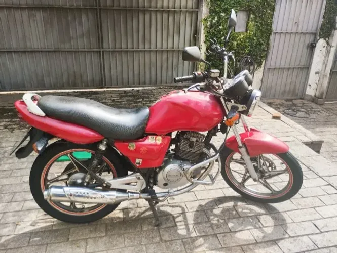 Suzuki Yes 125 Vermelha 2008 Carburada