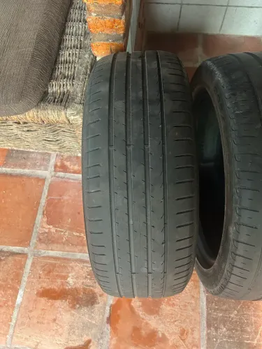 Vendo jogo de pneus 205/50 R17