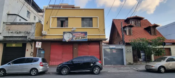 Prédio c/ 2 lojas, apto e casa junto à UPA Nova Suíça.