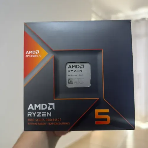 Vendo ou troco AMD Ryzen 5 8600G
