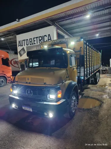 Caminhão MB 1313 Boiadeiro truck