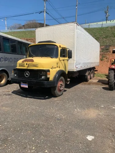1113 BAÚ 1981