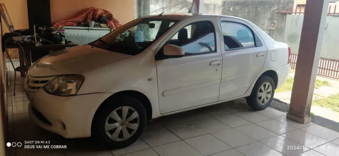 Toyota Etios XS Sedan 1.5 Flex 16V 4P Mec. 2015