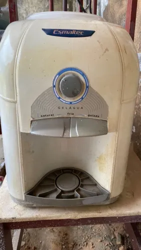 Bebedouro Gela água Esmaltec