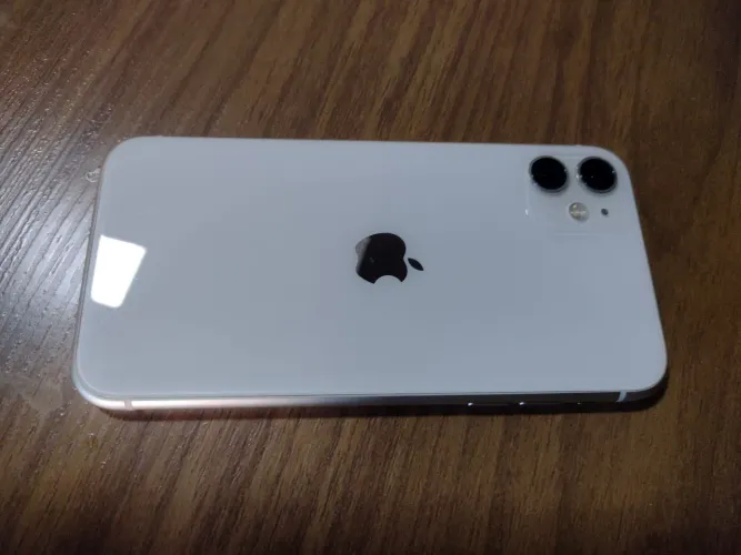 Iphone 11 128gb funcionando todas as funções nada trocado todo original de fábrica