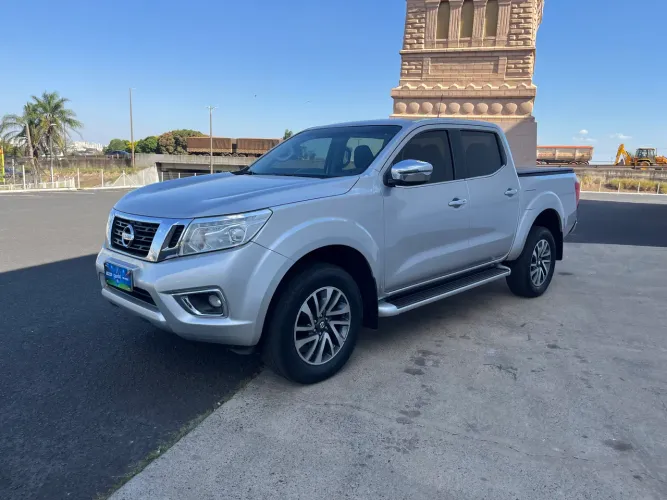 Nissan Frontier XE CD 4X4 2.3 Bi-TB Diesel Aut. 2021