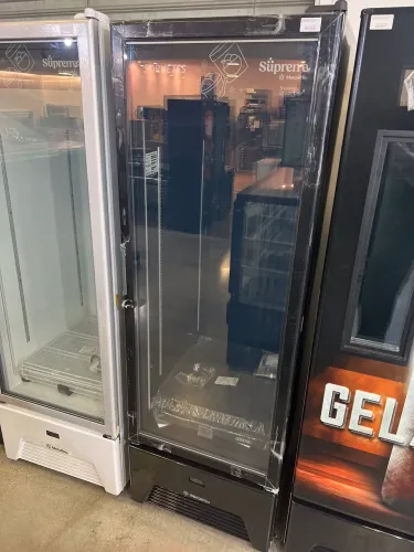 Expositor visa cooler - Refrigerados - metalfrio 