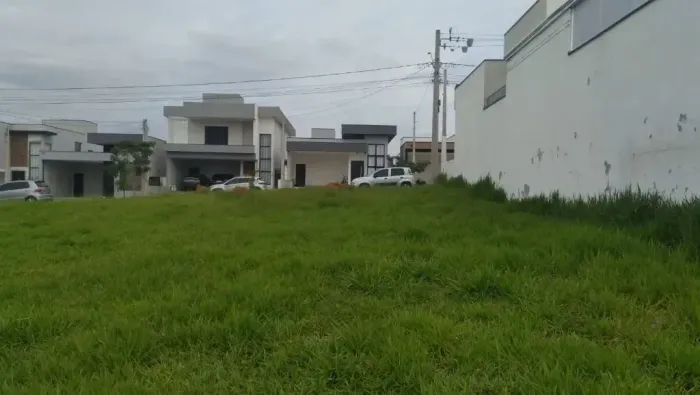 Terreno Plano à Venda no Condomínio Malibu Caçapava/SP