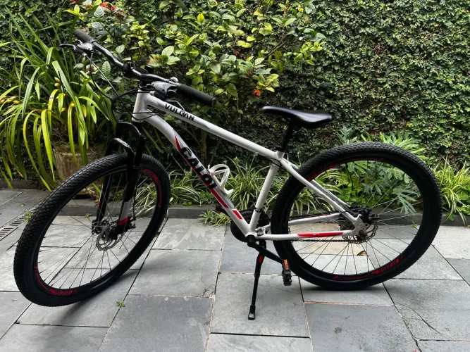 Bicicleta Caloi Vulcan aro 29