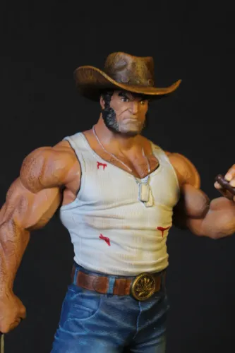 Boneco Logan Wolverine action figure colecionável
