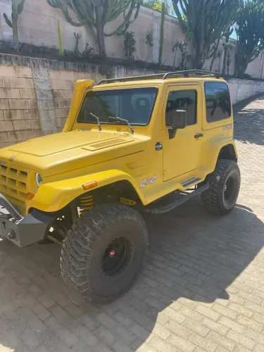 Troller T-4 4X4 2.8 TB Int. Cap. Rígida Diesel 2005