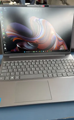 Notebook Lenovo Ideapad Slim 3 