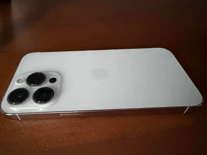 iPhone 13 Pro branco 256gb