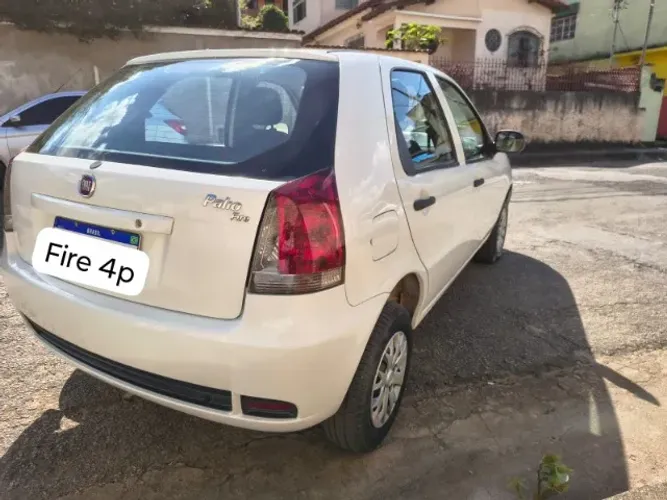Fiat Palio Celebration 1.0 Fire Flex 8V 4P 2016