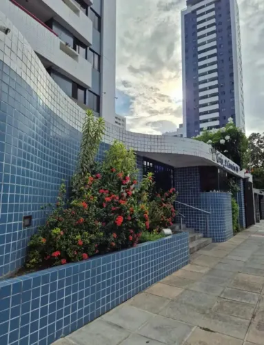 **"SEU NOVO LAR NA PRAIA: APARTAMENTO INCRÍVEL POR R$ 450.000!"**