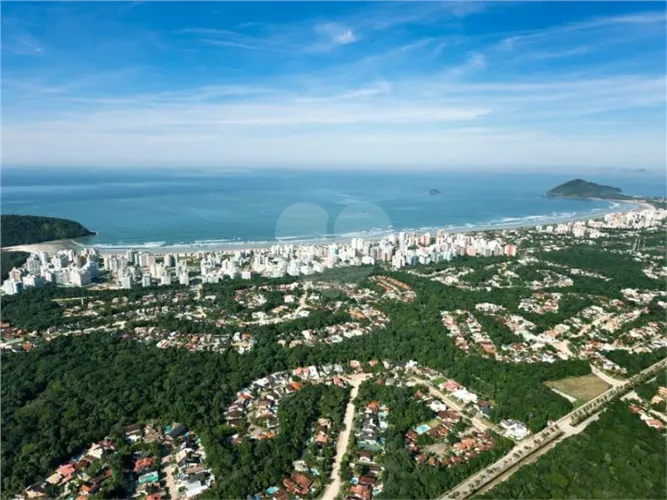 Terreno à venda em Riviera - SP
