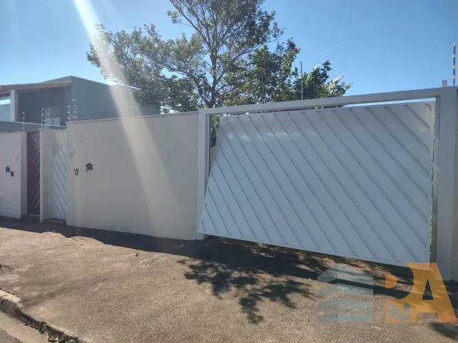 CASA RESIDENCIAL em Holambra - SP, Residencial Groot