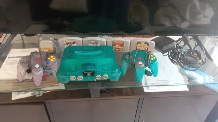 Nintendo 64 edição Sabores (Anís) Completo com 2 controles