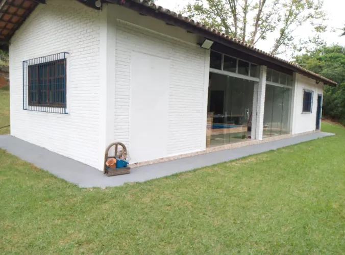 Chácara à venda em Pilar do Sul-SP, bairro Zona Rural: 2 quartos, 1 sala, 1 banheiro, 3 va