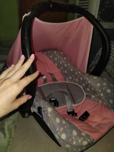 Bebê conforto menina