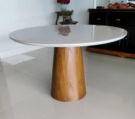Mesa de 4 lugares