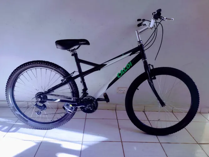 Bicicleta Caloi em bom estado aro 26