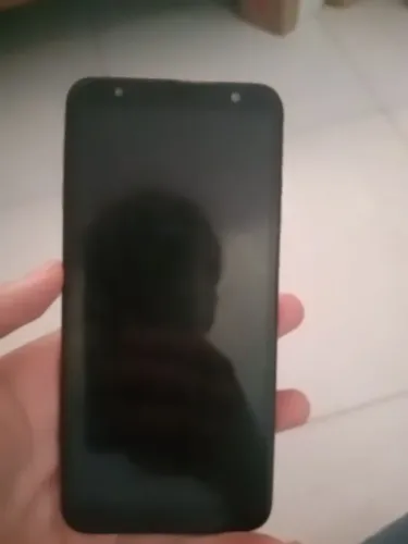 Celular Samsung j4 core usado barato 